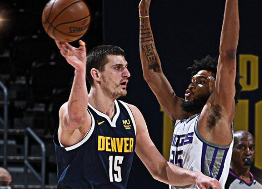 NBA灰熊vs凯尔特人:塔图姆 35 分引领绿军强攻,莫兰特反击无果,凯尔特人胜灰熊.