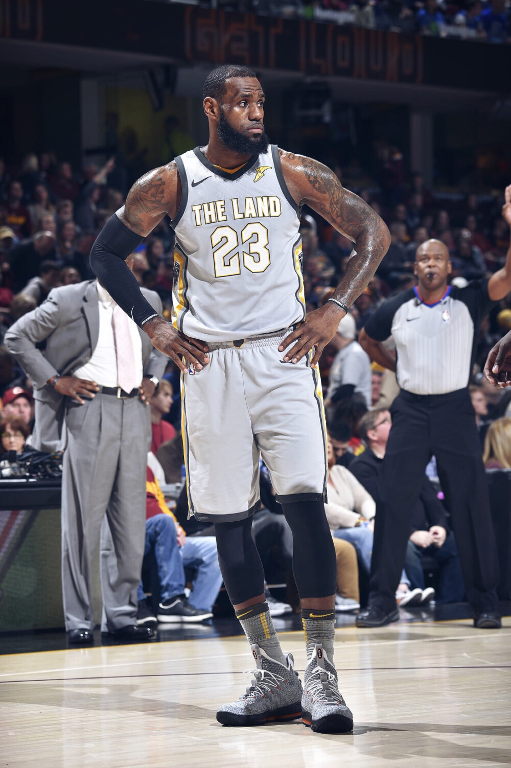 阿夫迪亚三 阿夫迪亚三